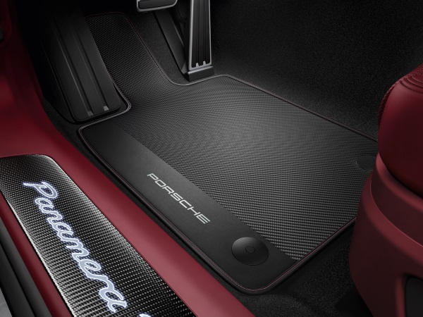 Personalised floor mats in carbon with leather edging